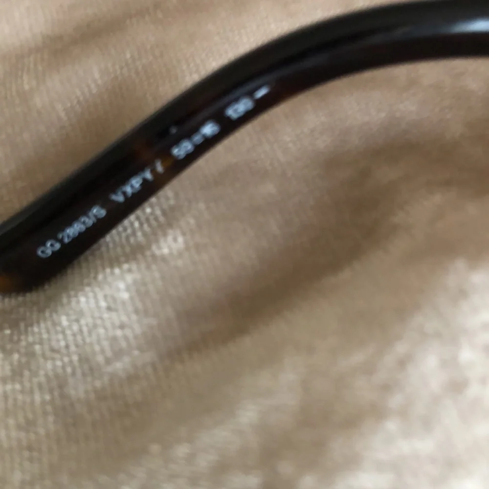 Gucci Brown Tortoiseshell Authentic  Unisex Aviator Sunglasses, Green Tint Lense - Picture 6 of 8